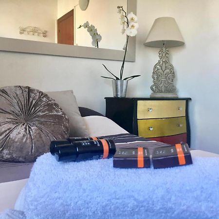Private Rooms In City Center バルセロナ エクステリア 写真